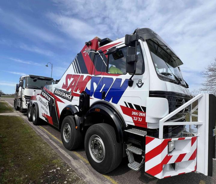 Remorquage poids lourds expert à Castets